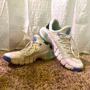 Women’s Nike Metcon 4